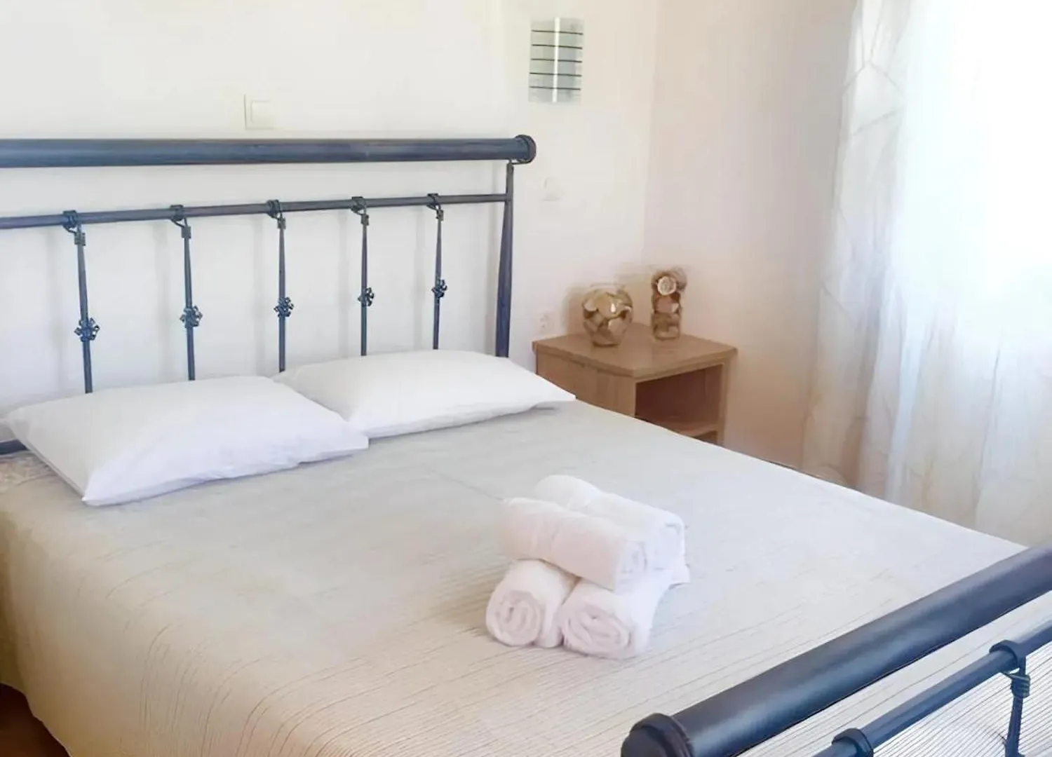 3 Bedrooms Appartement With Sea View Enclosed Garden And Wifi At Tzamarelata 5 Km Away From The Beach Apartment