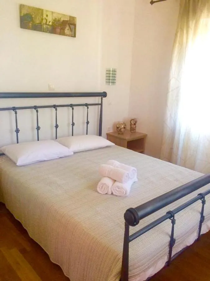 3 Bedrooms Appartement With Sea View Enclosed Garden And Wifi At Tzamarelata 5 Km Away From The Beach Apartment
